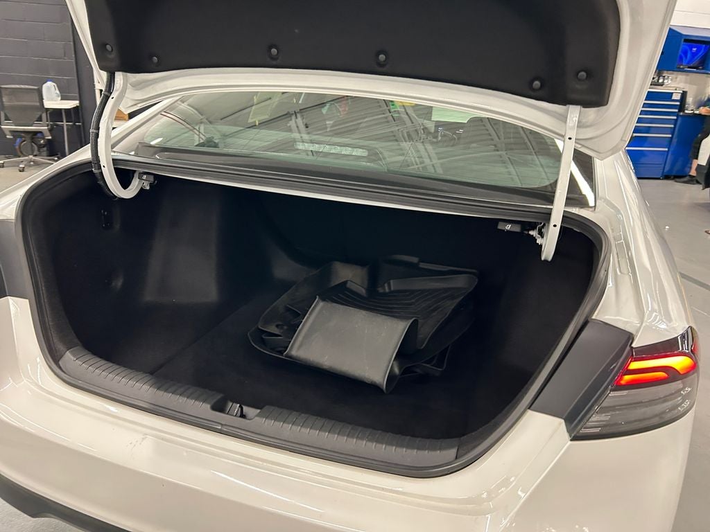 2023 Honda Accord Hybrid Sport w/o BSI