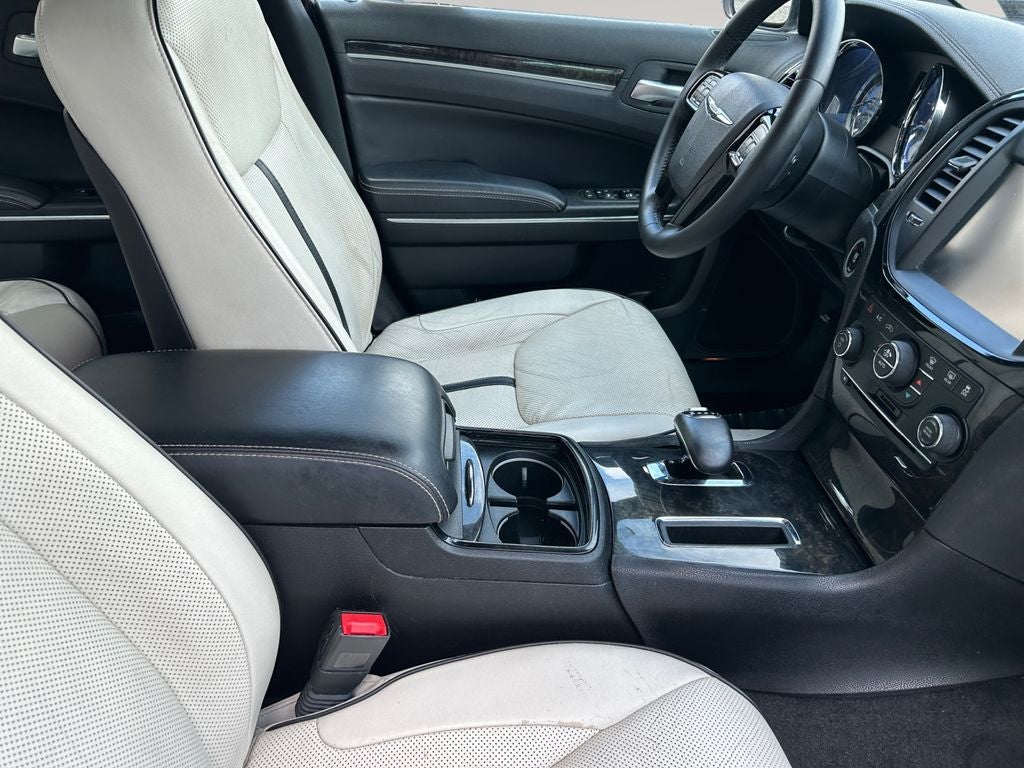 2014 Chrysler 300 Base