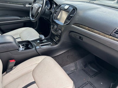 2014 Chrysler 300 Base