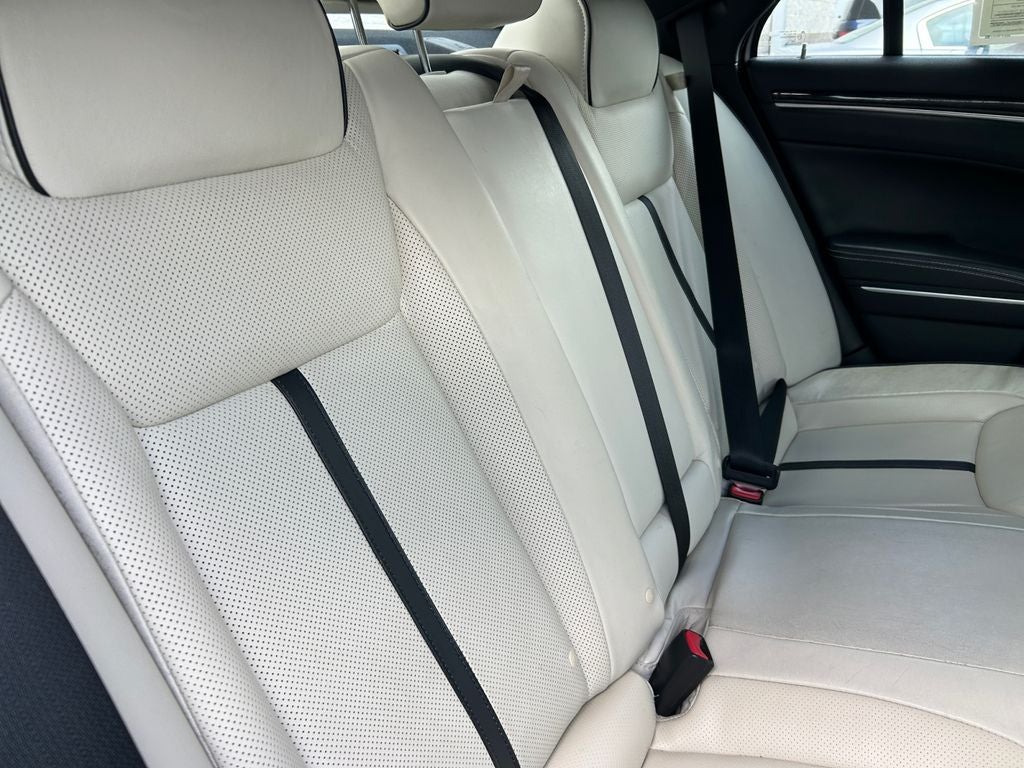 2014 Chrysler 300 Base