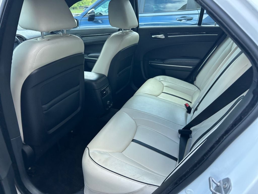 2014 Chrysler 300 Base