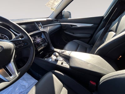 2021 INFINITI QX50 LUXE