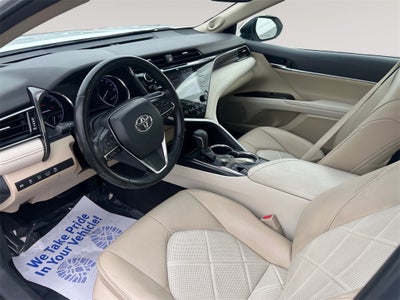 2019 Toyota Camry Hybrid XLE