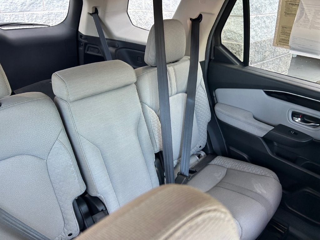 2024 Honda Pilot LX
