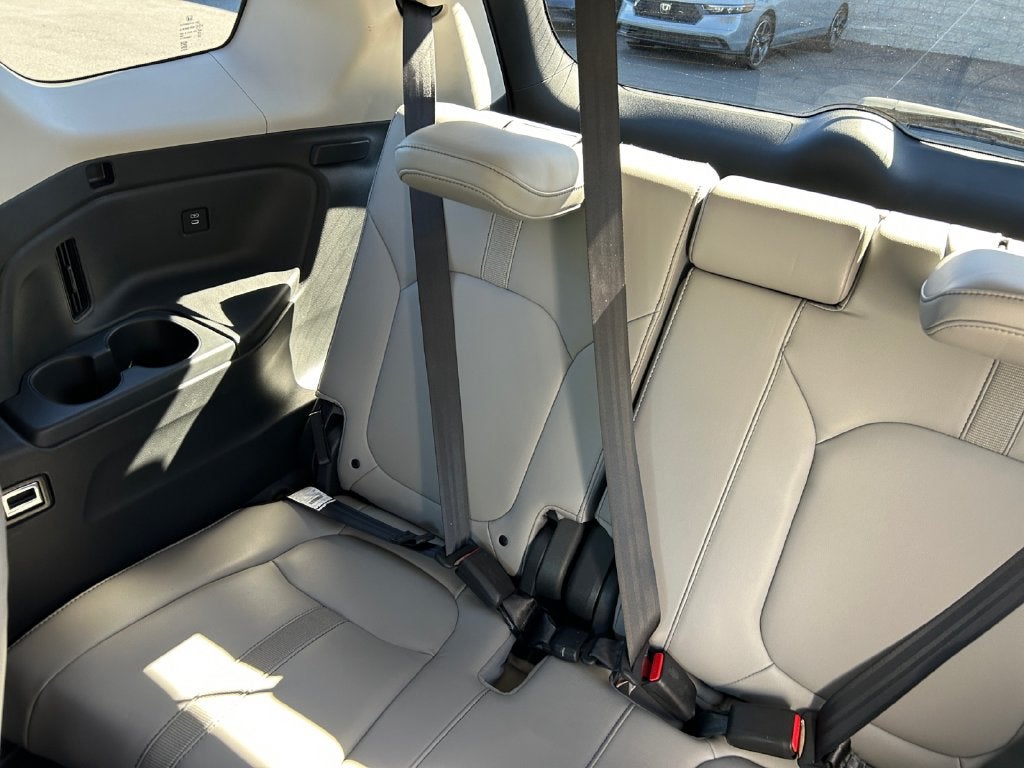 2024 Honda Pilot EX-L 8 Passenger