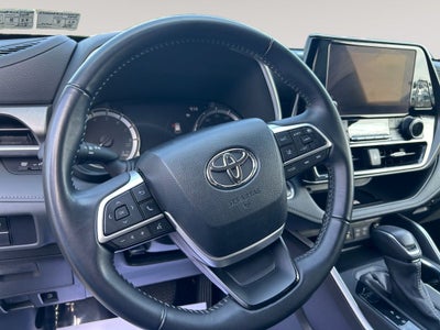 2024 Toyota Highlander XLE