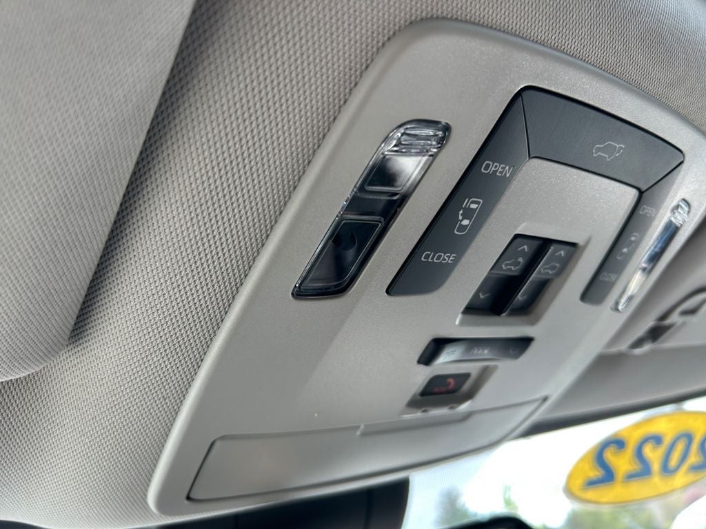 2022 Toyota Sienna XLE 7 Passenger