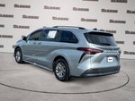 2022 Toyota Sienna XLE 7 Passenger