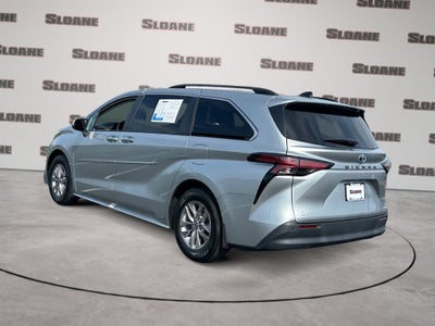 2022 Toyota Sienna XLE 7 Passenger