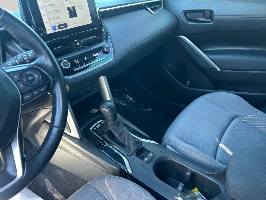 2023 Toyota Corolla Cross Hybrid SE