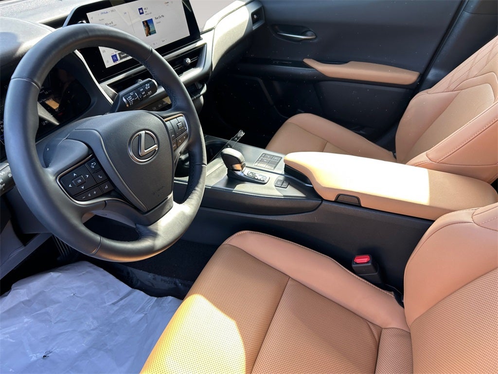 2025 Lexus UX 300h Premium