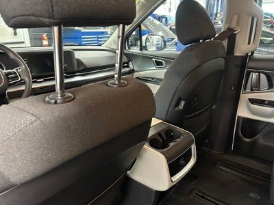 2022 Kia Carnival LX