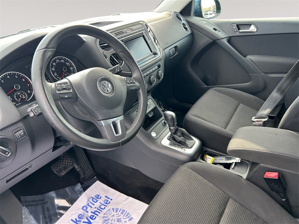 2017 Volkswagen Tiguan Limited 2.0T 4Motion