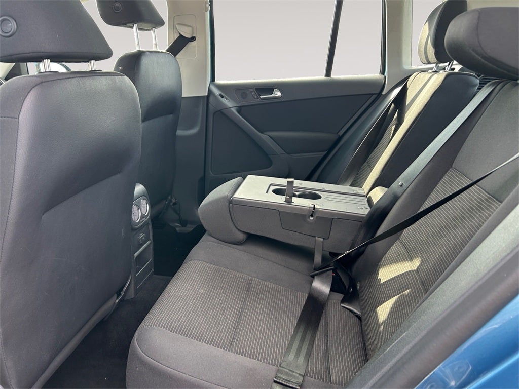 2017 Volkswagen Tiguan Limited 2.0T 4Motion