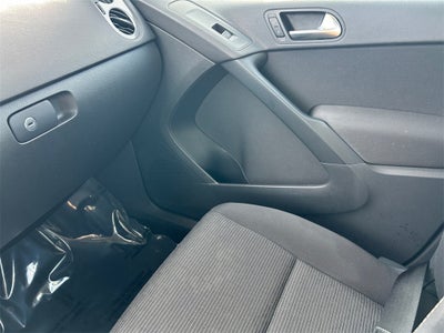 2017 Volkswagen Tiguan Limited 2.0T 4Motion