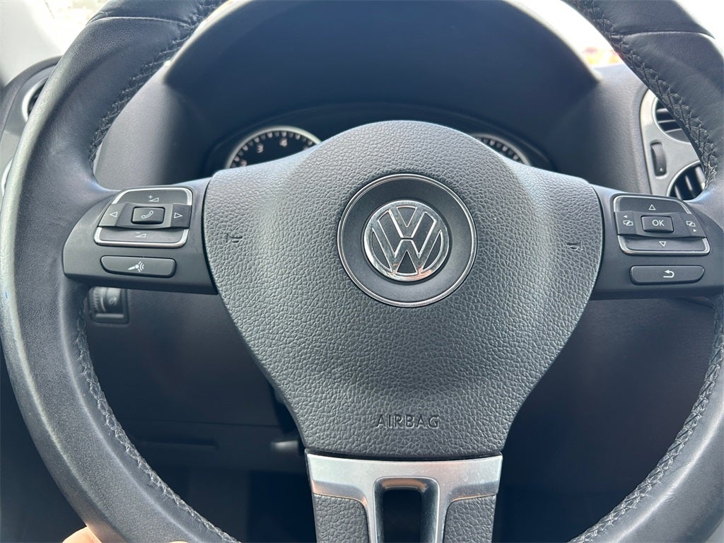 2017 Volkswagen Tiguan Limited 2.0T 4Motion