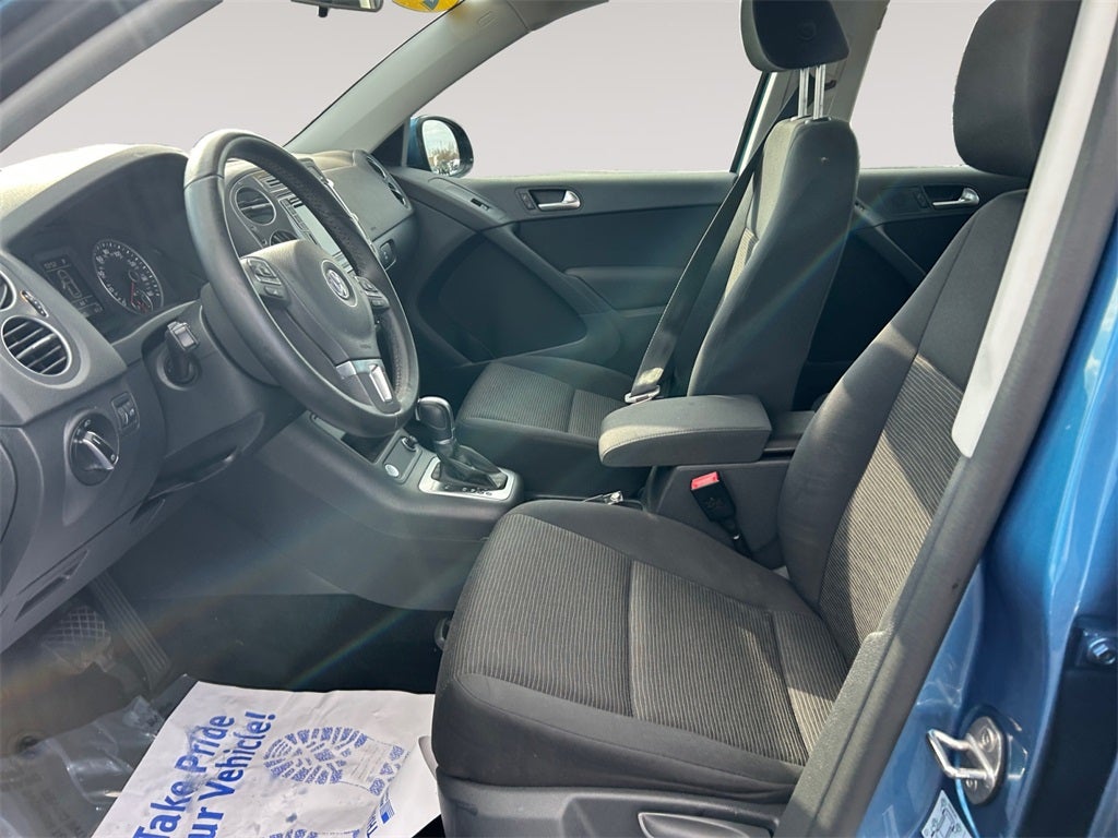 2017 Volkswagen Tiguan Limited 2.0T 4Motion