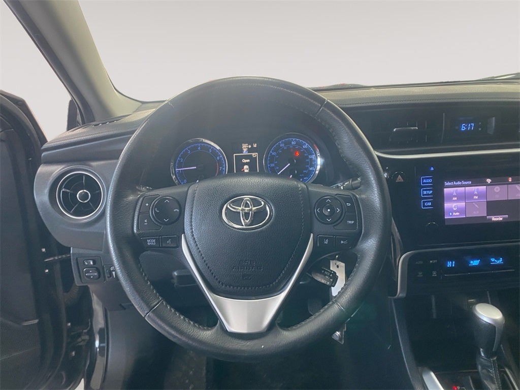 2018 Toyota COROLLA SE