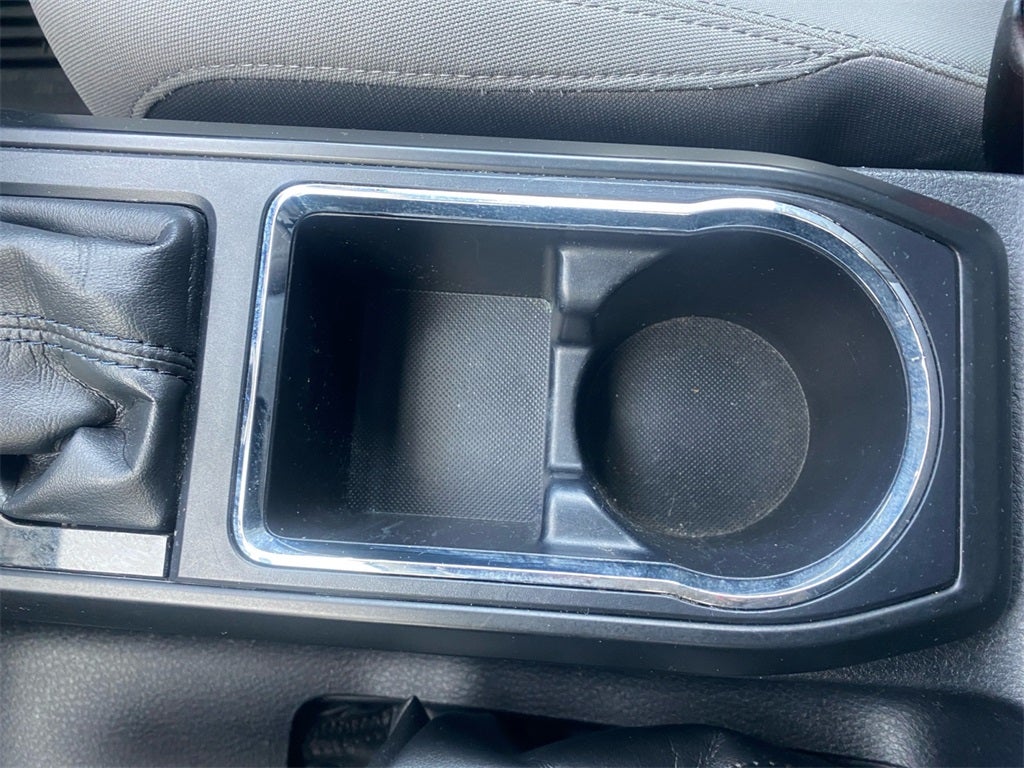 2019 Toyota TACOMA SR Limited V6