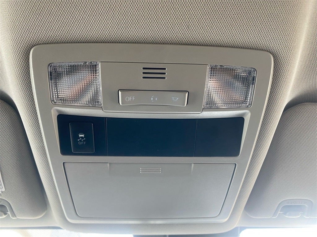 2019 Toyota TACOMA SR Limited V6