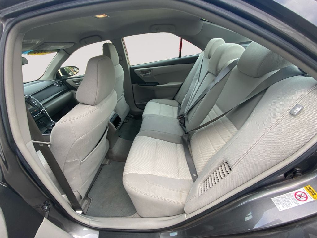 2016 Toyota CAMRY LE