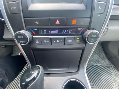 2016 Toyota CAMRY LE