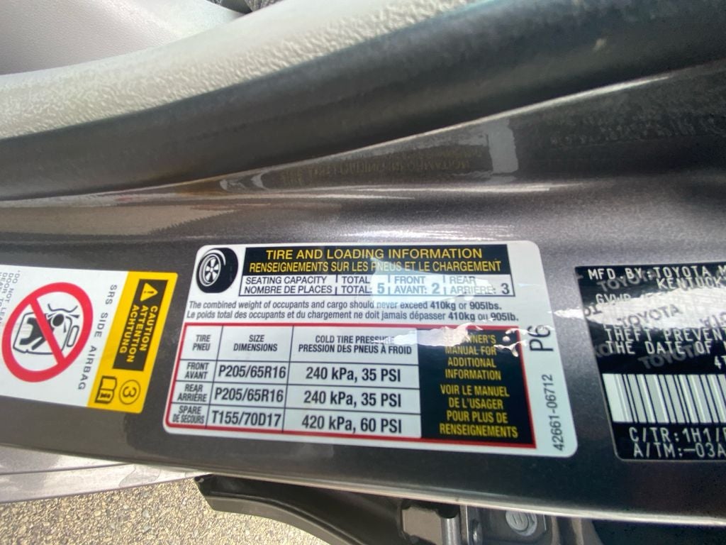 2016 Toyota CAMRY LE