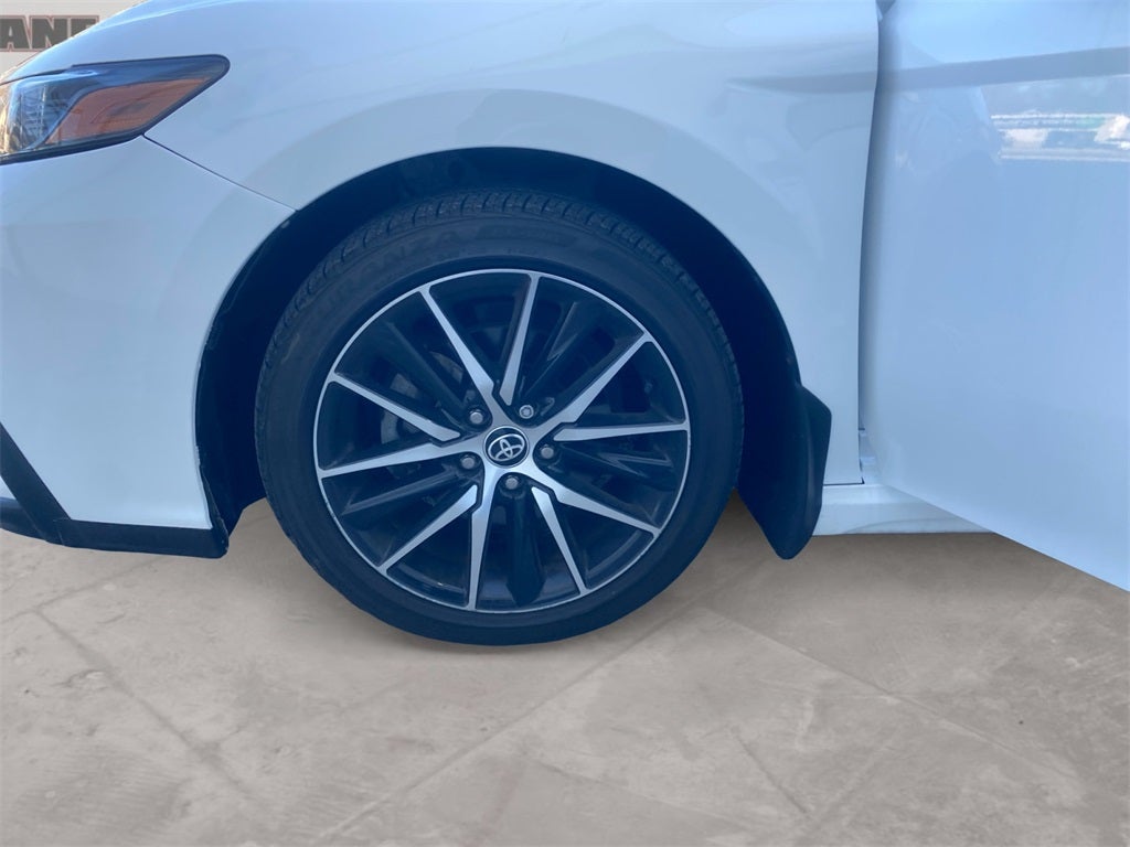 2022 Toyota CAMRY SE