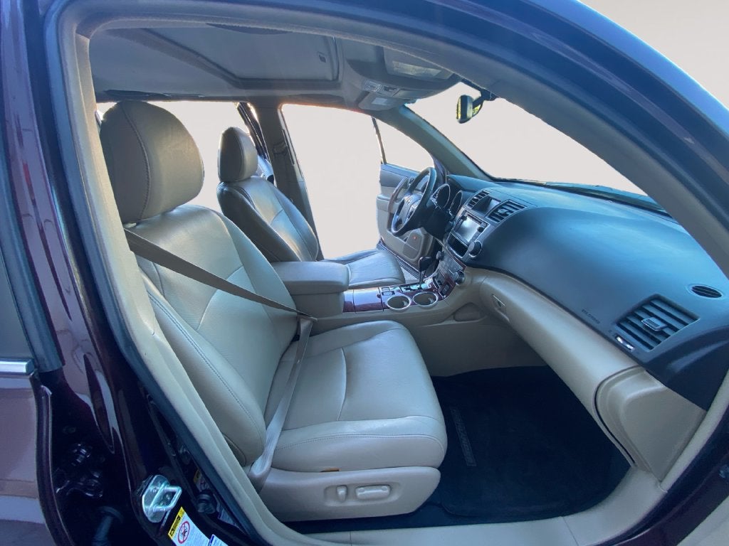2013 Toyota HIGHLANDER Limited