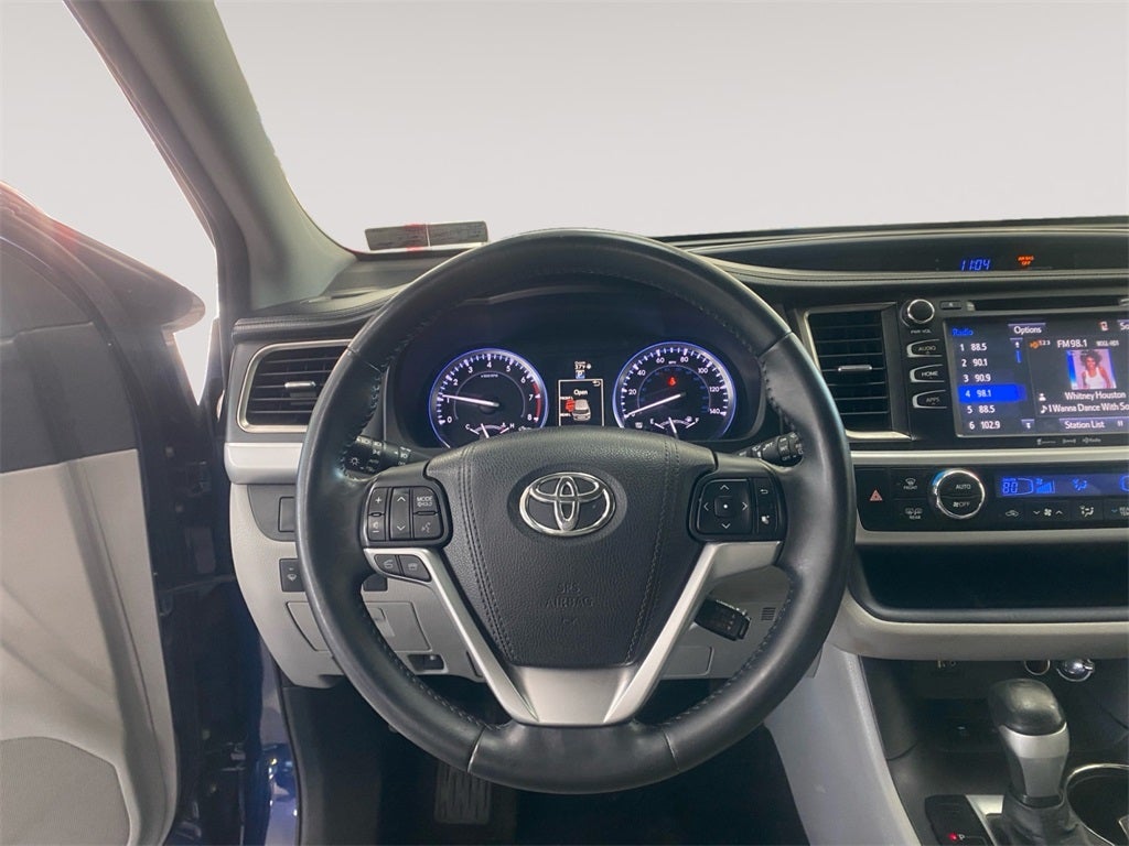 2016 Toyota HIGHLANDER XLE V6