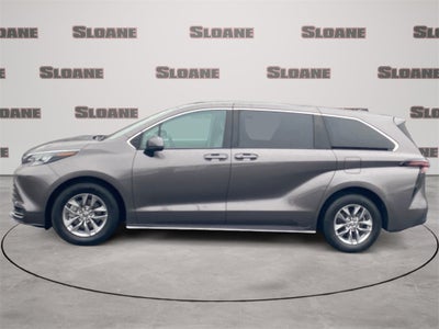 2024 Toyota SIENNA LE LE 8 Passenger