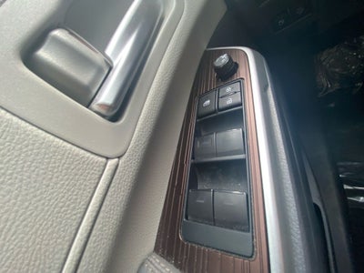 2024 Toyota Sienna XLE 8 Passenger