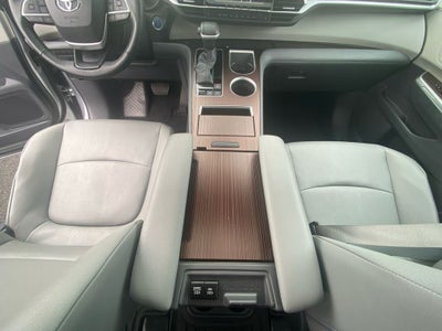 2023 Toyota Sienna XLE 7 Passenger