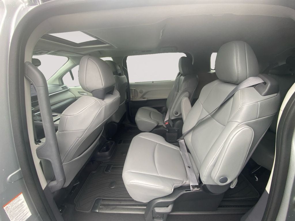 2023 Toyota Sienna XLE 7 Passenger