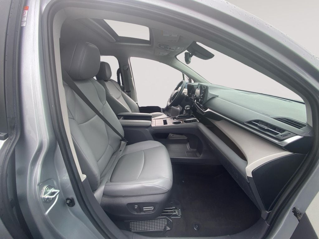 2023 Toyota Sienna XLE 7 Passenger