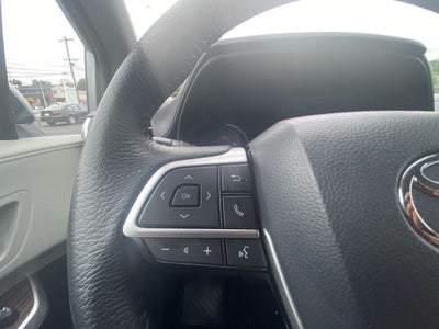 2023 Toyota Sienna XLE 7 Passenger