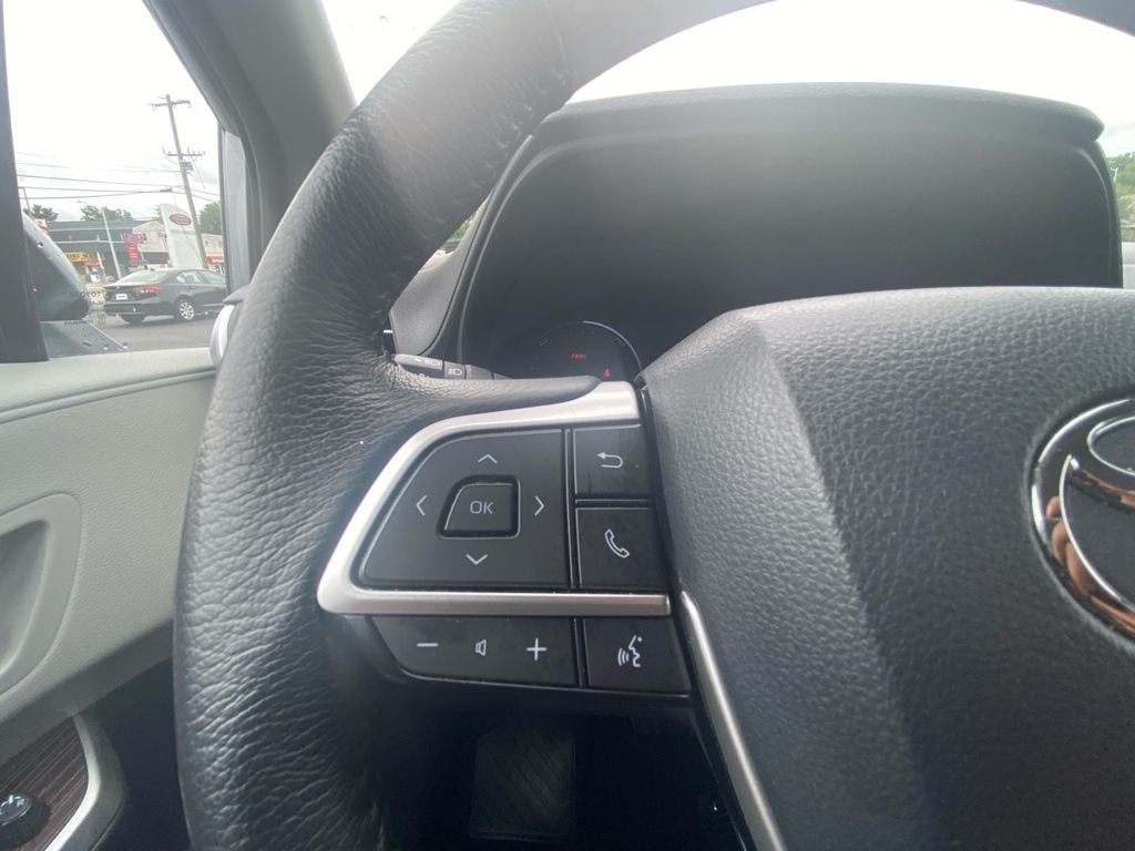 2023 Toyota Sienna XLE 7 Passenger