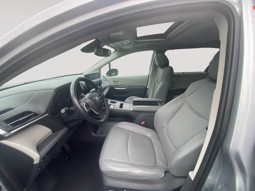 2023 Toyota Sienna XLE 7 Passenger
