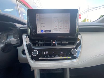 2024 Toyota Corolla Cross LE