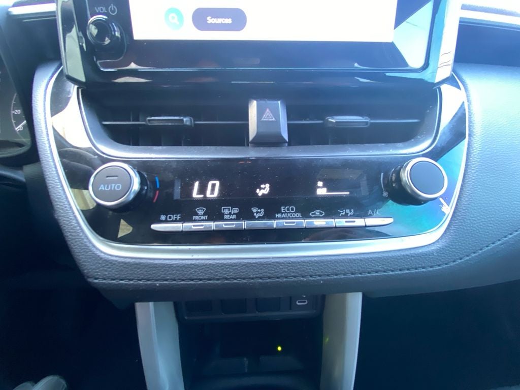 2024 Toyota Corolla Cross Hybrid SE
