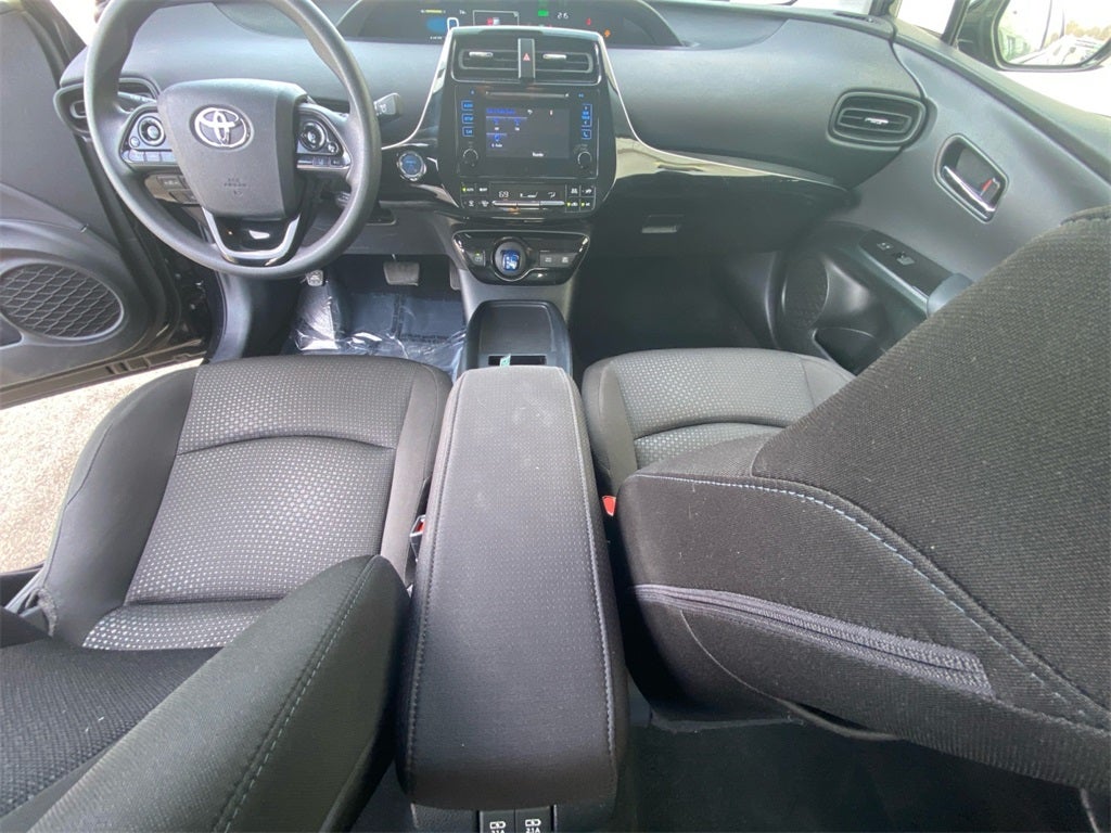 2019 Toyota PRIUS LE