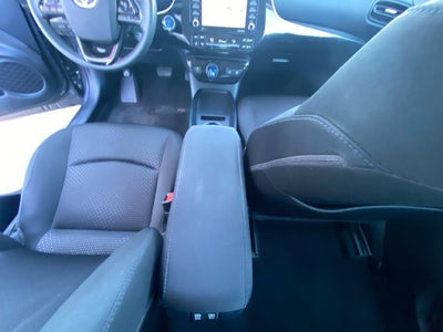 2022 Toyota Prius LE AWD-e