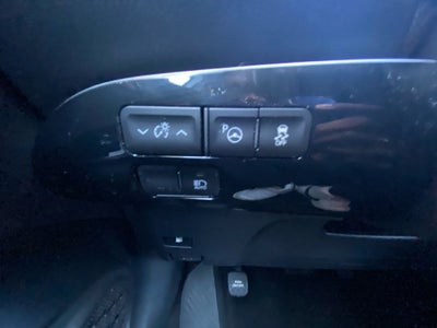 2022 Toyota Prius LE AWD-e