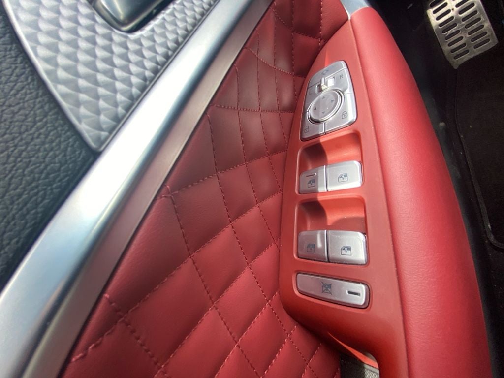 2023 Genesis G70 3.3T