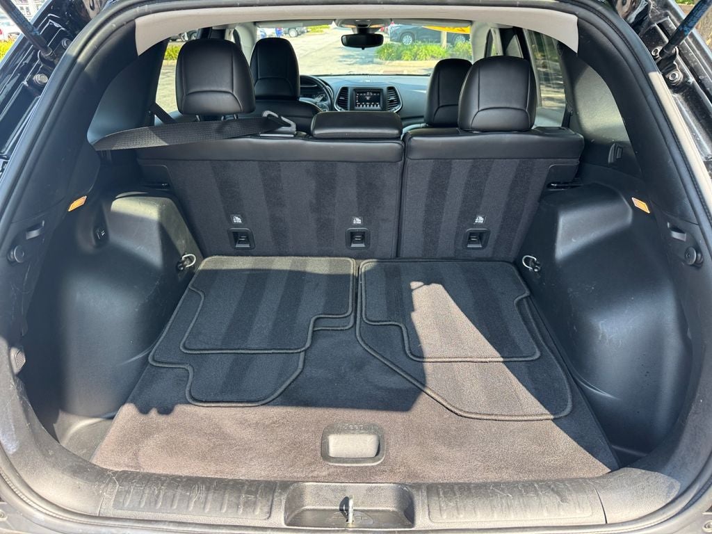 2021 Jeep Cherokee Latitude Lux