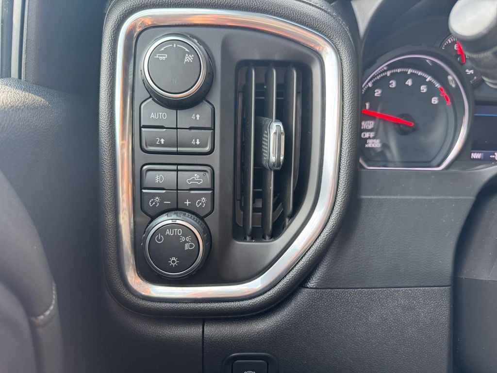 2019 Chevrolet Silverado RST