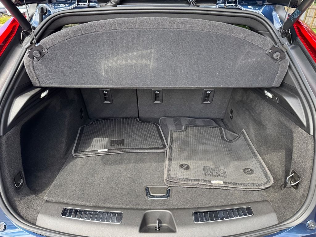 2022 Cadillac XT4 Premium Luxury