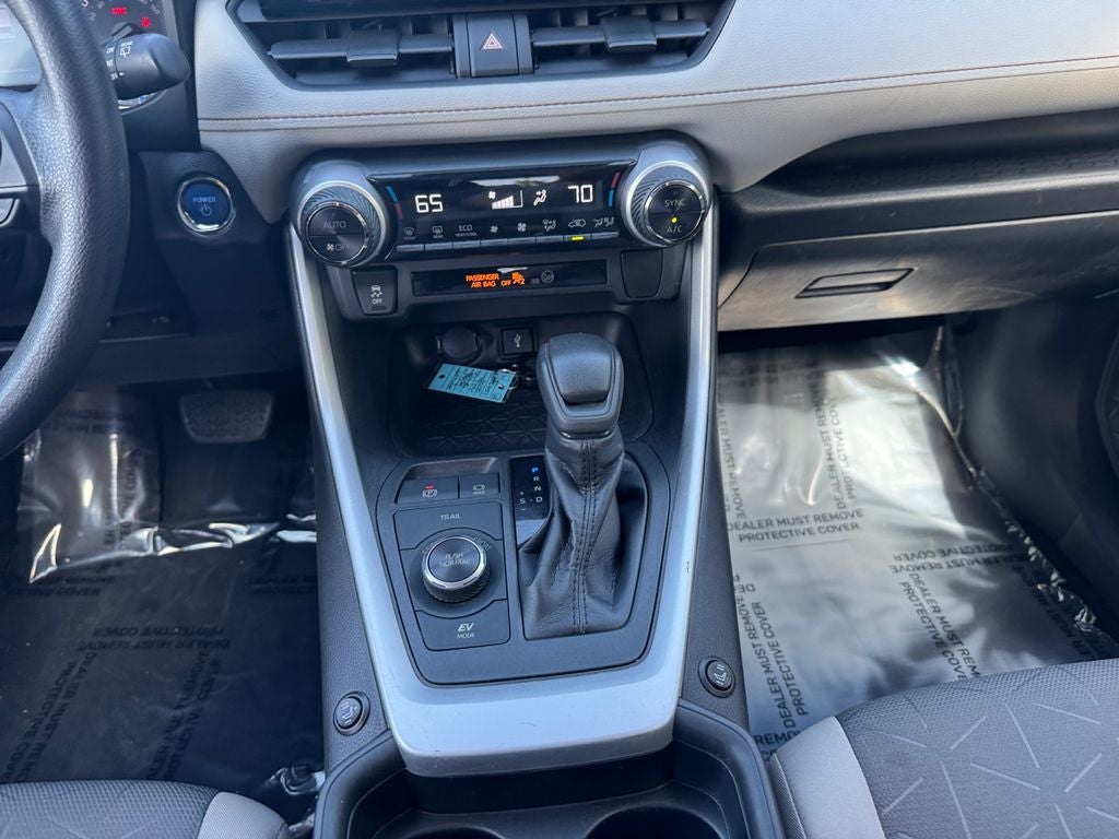 2020 Toyota RAV4 Hybrid XLE