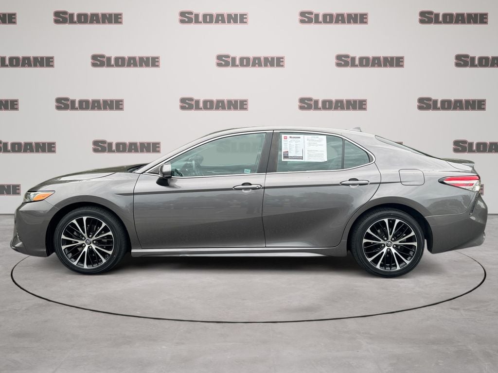 Used 2019 Toyota Camry SE with VIN 4T1B11HK0KU803738 for sale in Malvern, PA