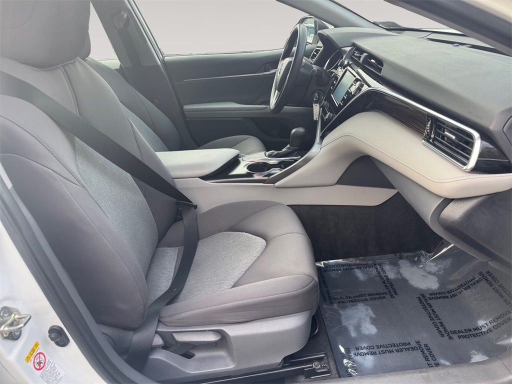 2018 Toyota CAMRY LE